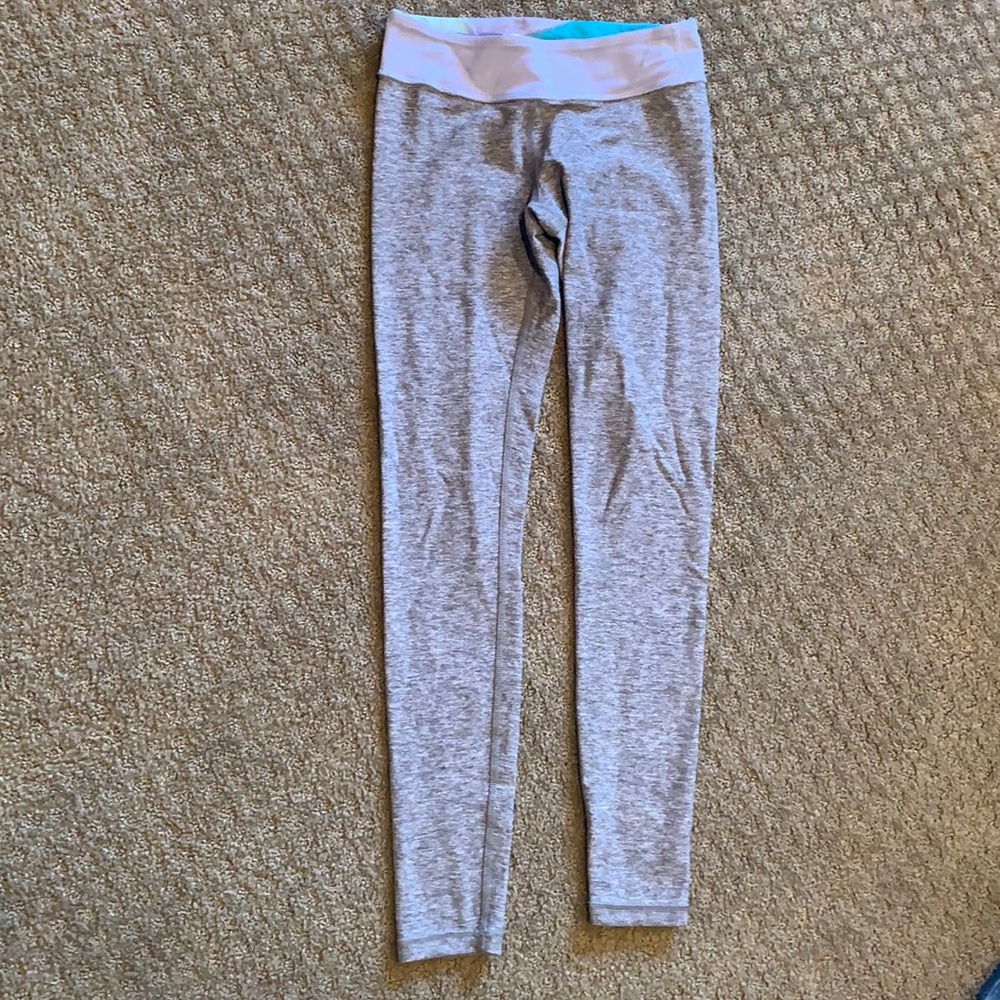 Grey ivivva girls reversible leggings size 10